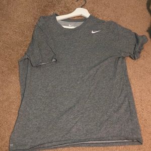 Plain gray nike t-shirt